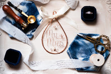 Simple Mr & Mrs Keepsake